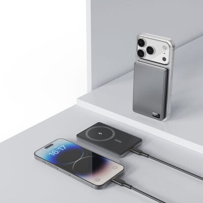 OLD564 Evo power bank in situ